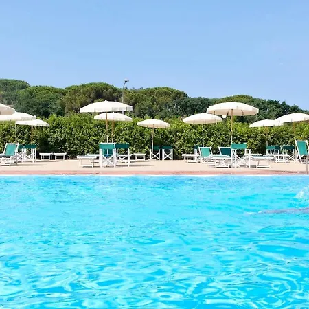 Isa-apartments For 6 People, 2 Bedrooms, In With Swimming Pool In San Vincenzo, Just 600 Meters From The Sea شقة فندقية سان فينتْشينسو